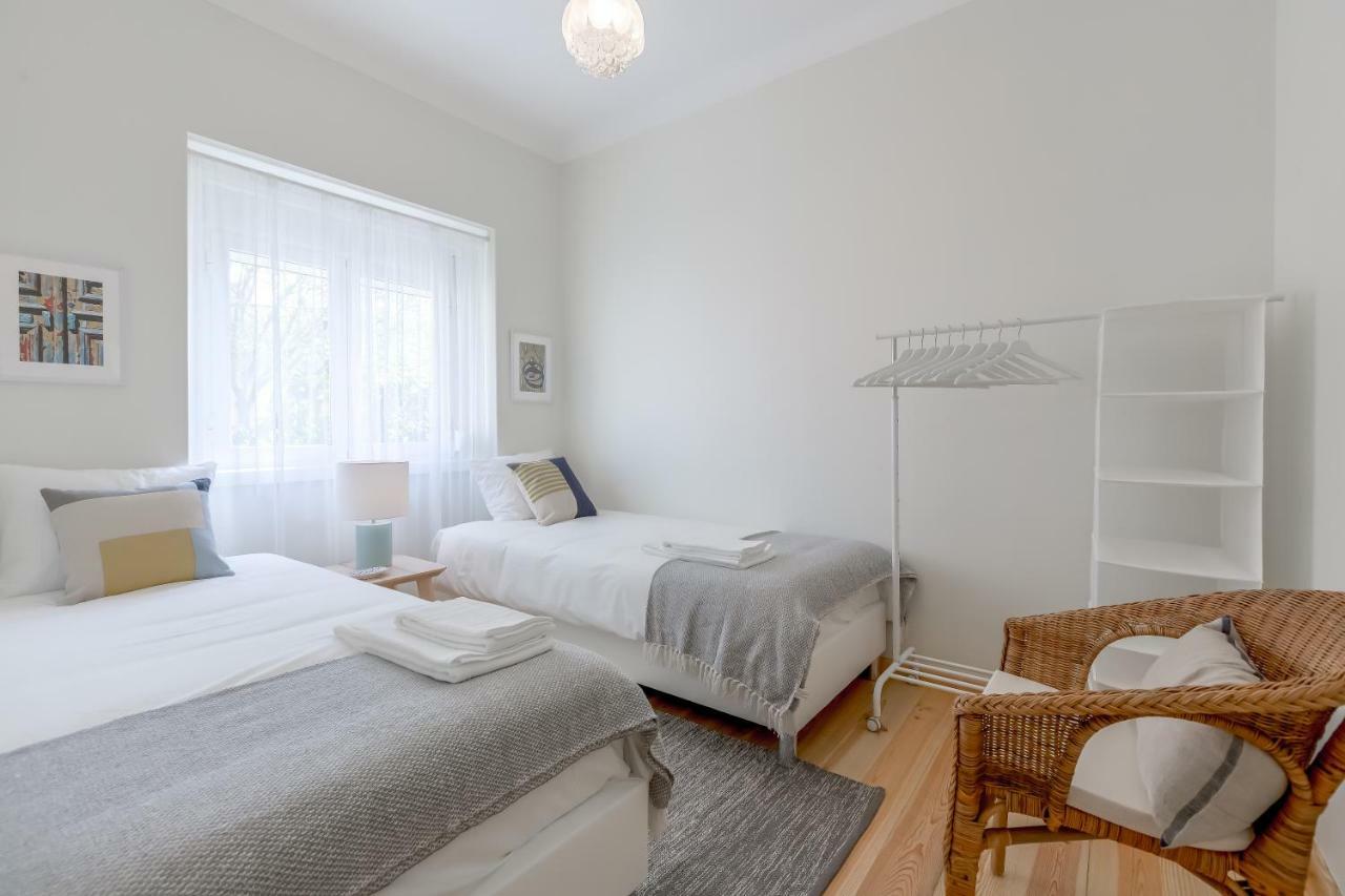 Sunny, Bright And Quiet Apartment, By Timecooler Lisbon Exterior photo